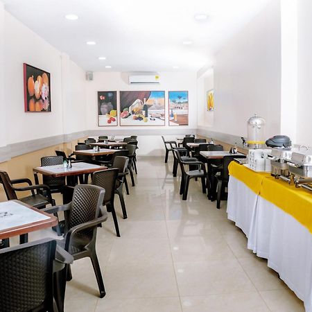 Hotel Luxor Кукута Екстер'єр фото