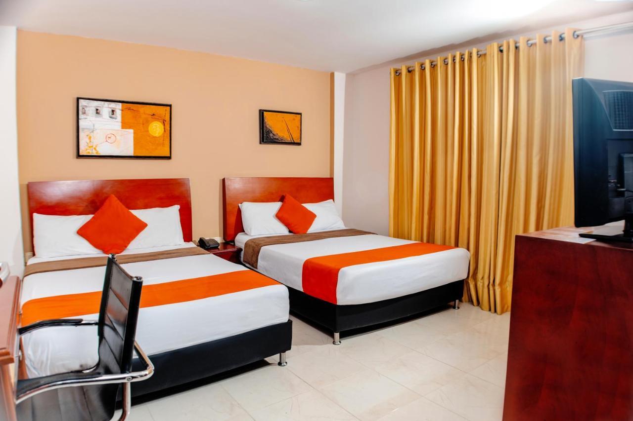 Hotel Luxor Кукута Екстер'єр фото