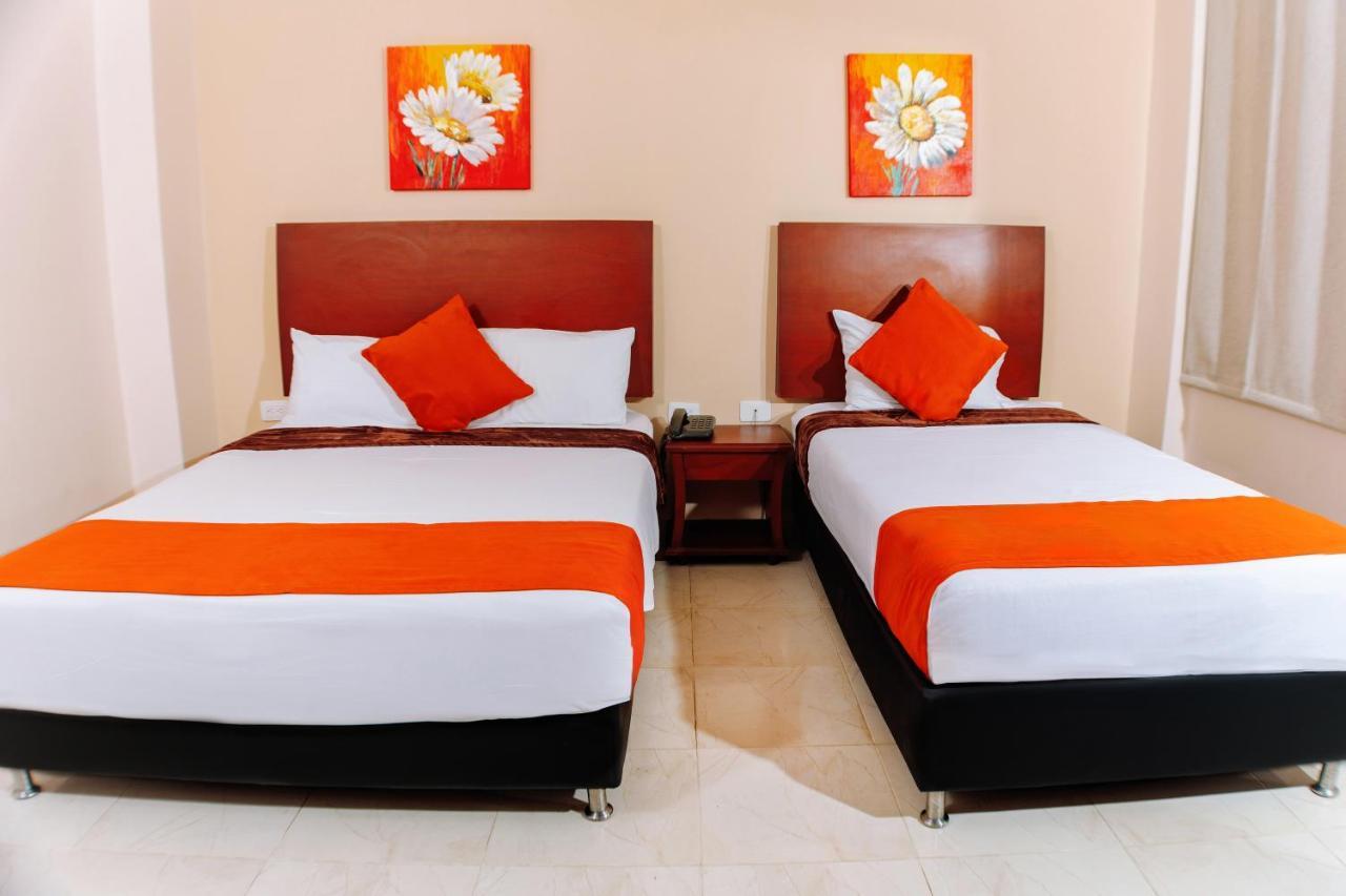 Hotel Luxor Кукута Екстер'єр фото